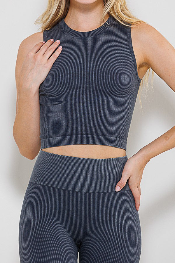 Mineral Wash Seamless Top